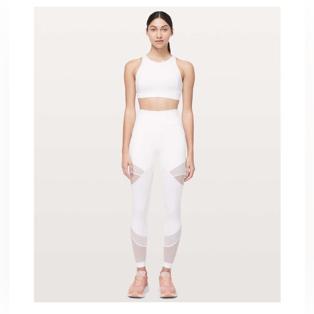 BRAND NEW Unique White Lululemon Forget the Sweat 7/8 Leggings (size 4)